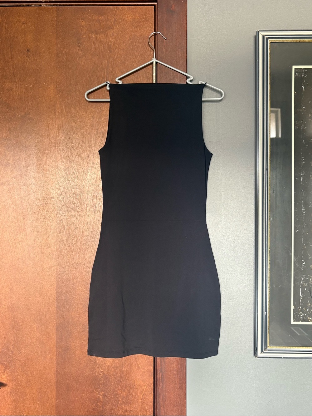 Aritzia Black Sleeveless Mini Dress - Size Medium - Picture 2 of 2